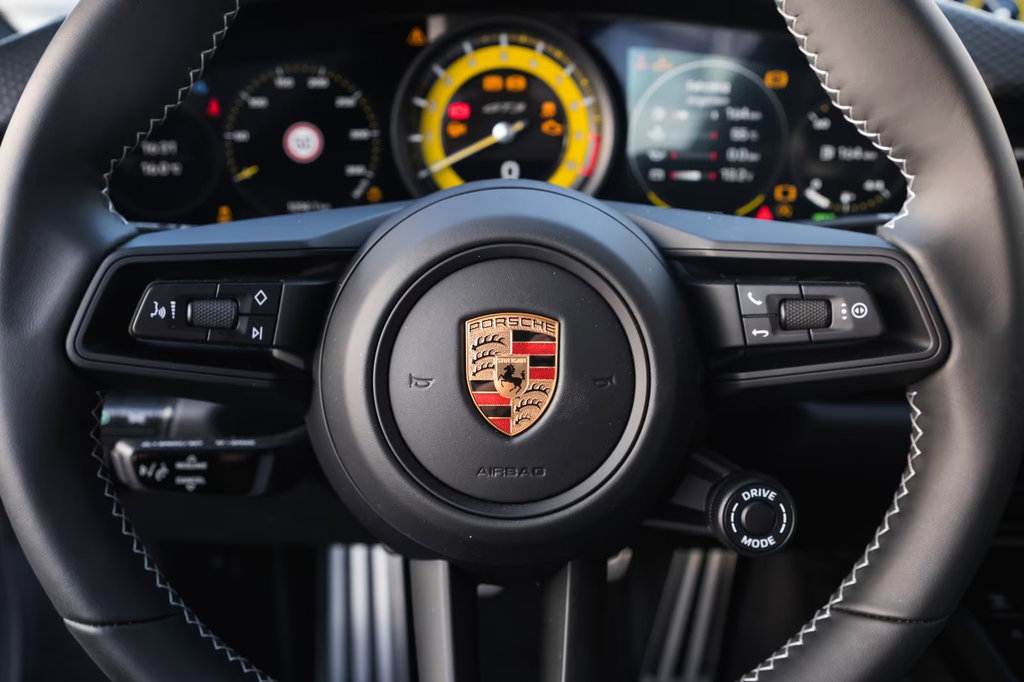 Porsche 992 GT3 Touring