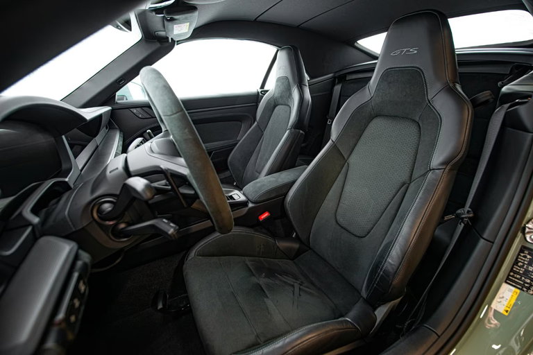 Porsche 992.2 Carrera GTS