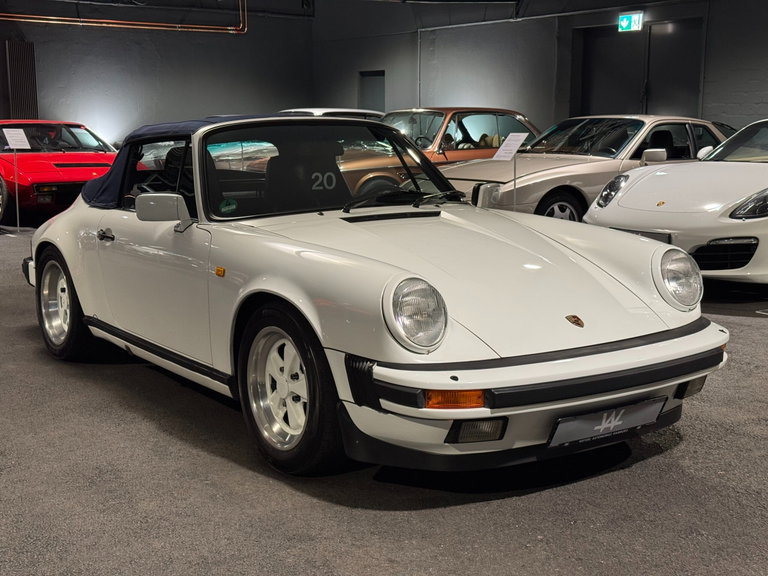 Porsche 911 Carrera 3.2