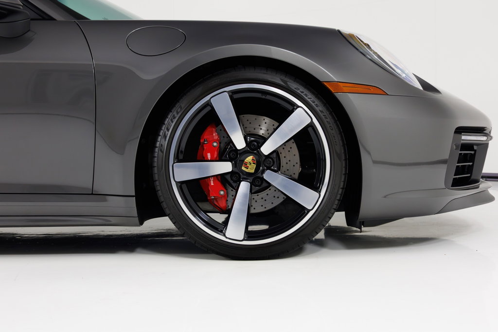 Porsche 992 Carrera 4S