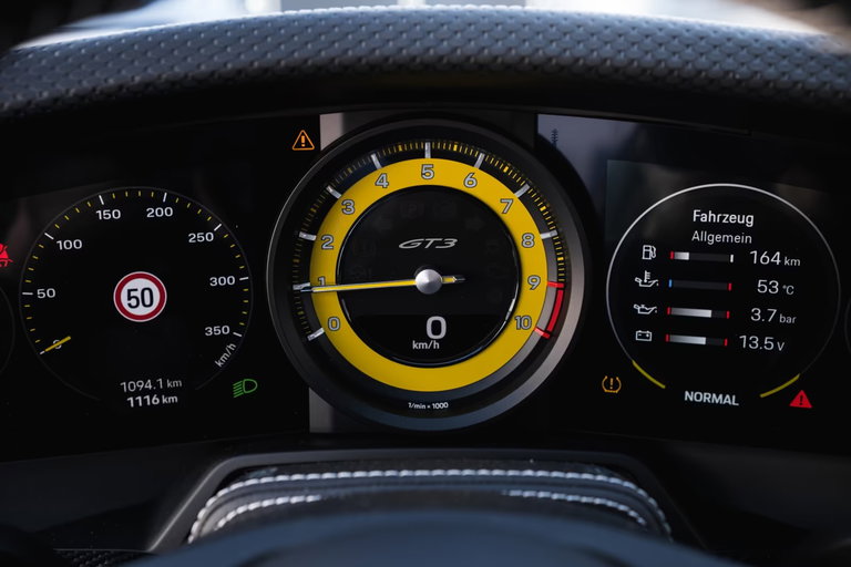 Porsche 992 GT3 Touring