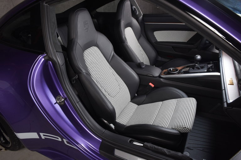 Porsche 992 Sport Classic