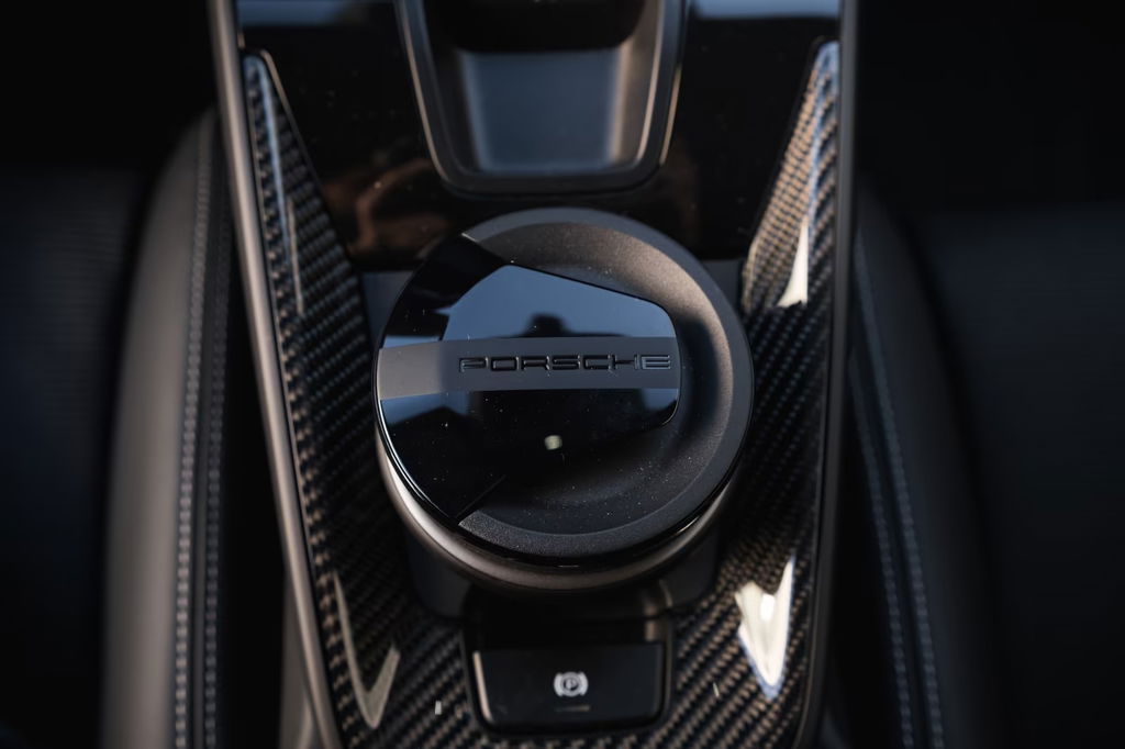 Porsche 992 GT3 Touring