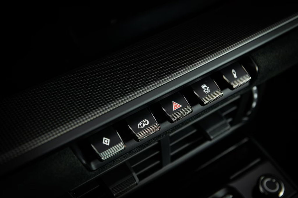 Porsche 992.2 Carrera GTS