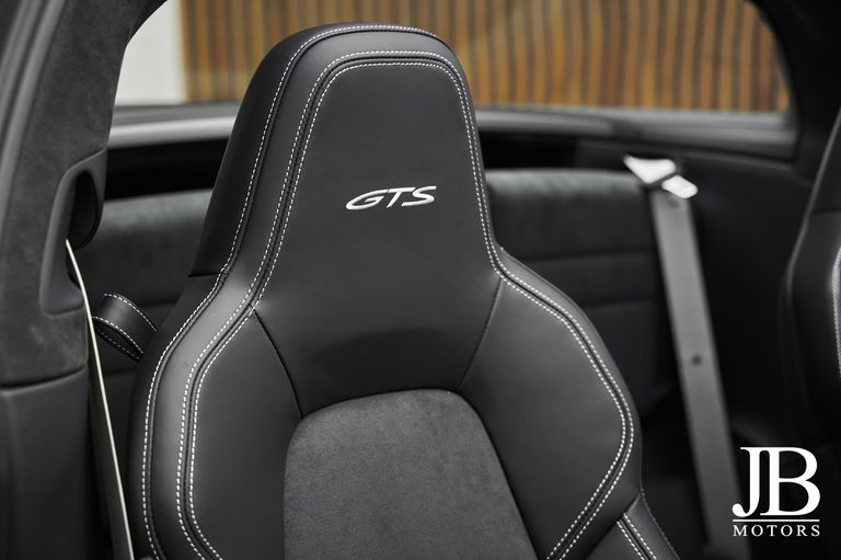 Porsche 992 Targa 4 GTS