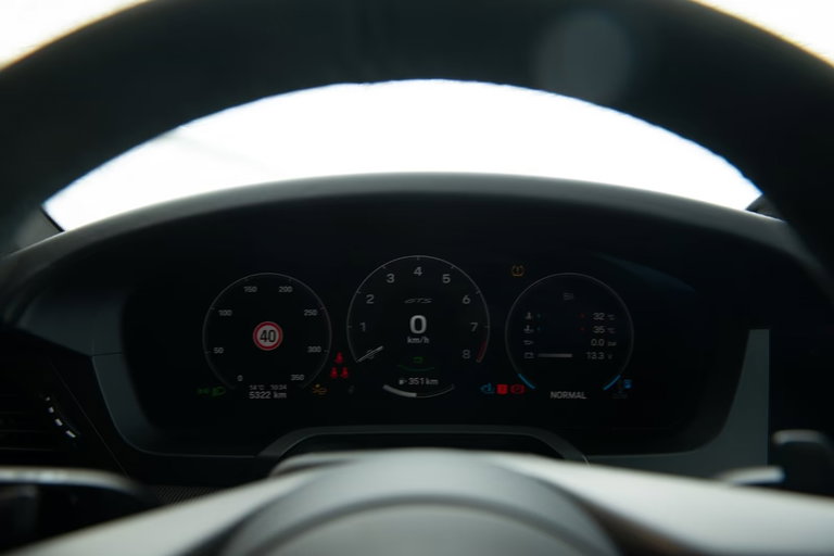 Porsche 992.2 Carrera GTS