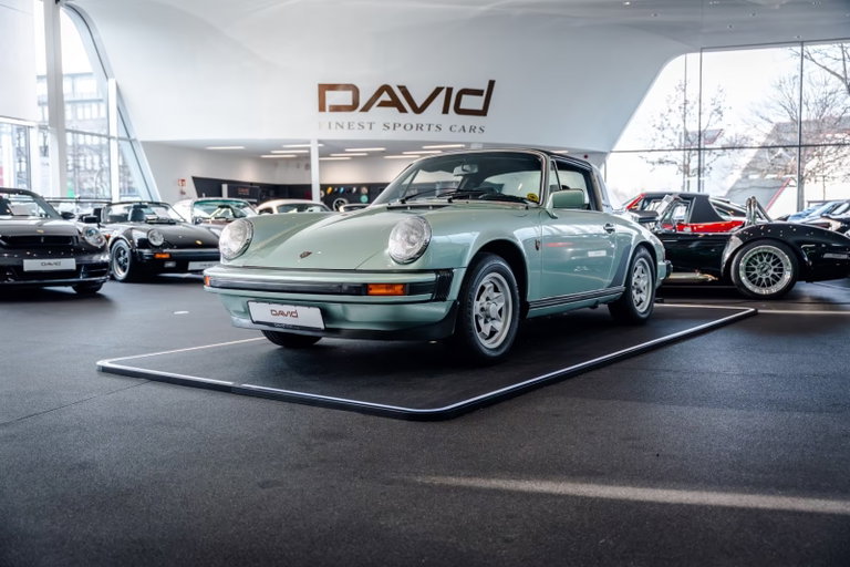 Porsche 911