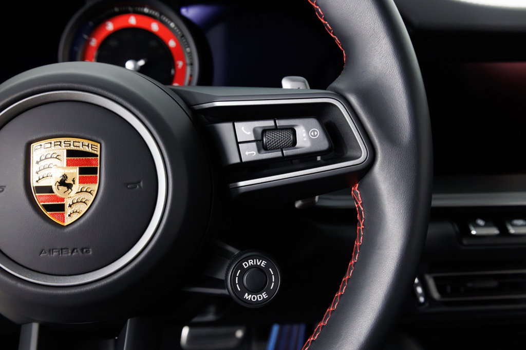 Porsche 992 Carrera 4S