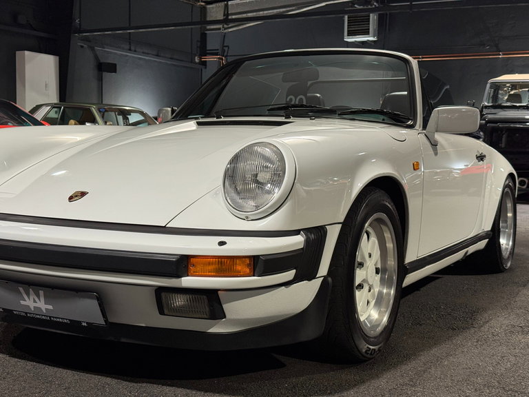 Porsche 911 Carrera 3.2
