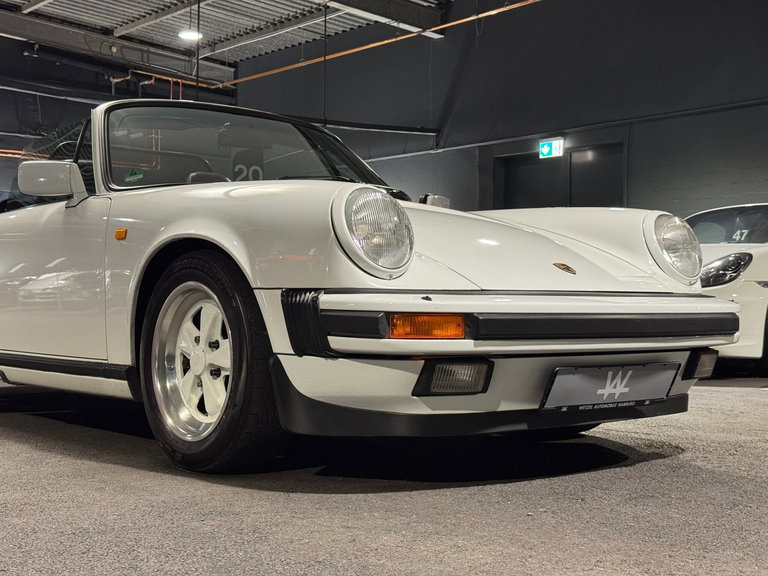 Porsche 911 Carrera 3.2