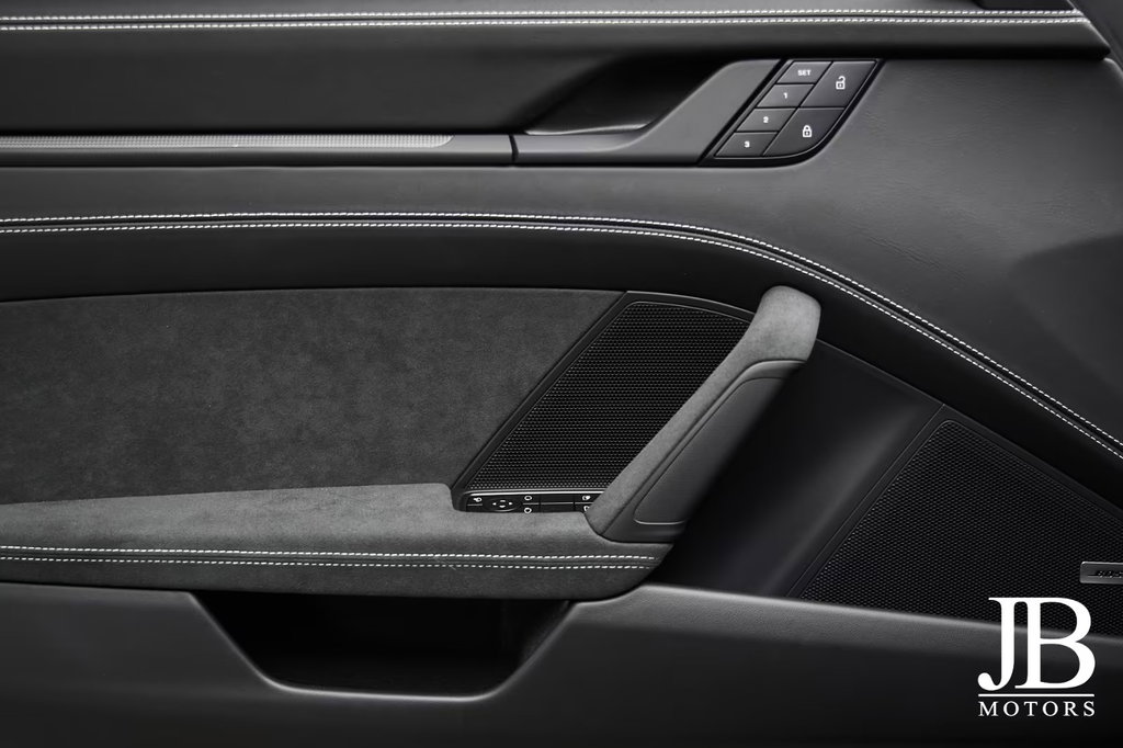 Porsche 992 Targa 4 GTS