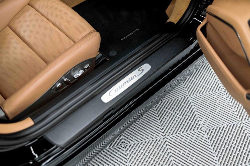 Porsche 981 Cayman S