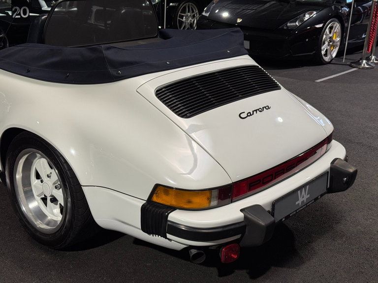 Porsche 911 Carrera 3.2