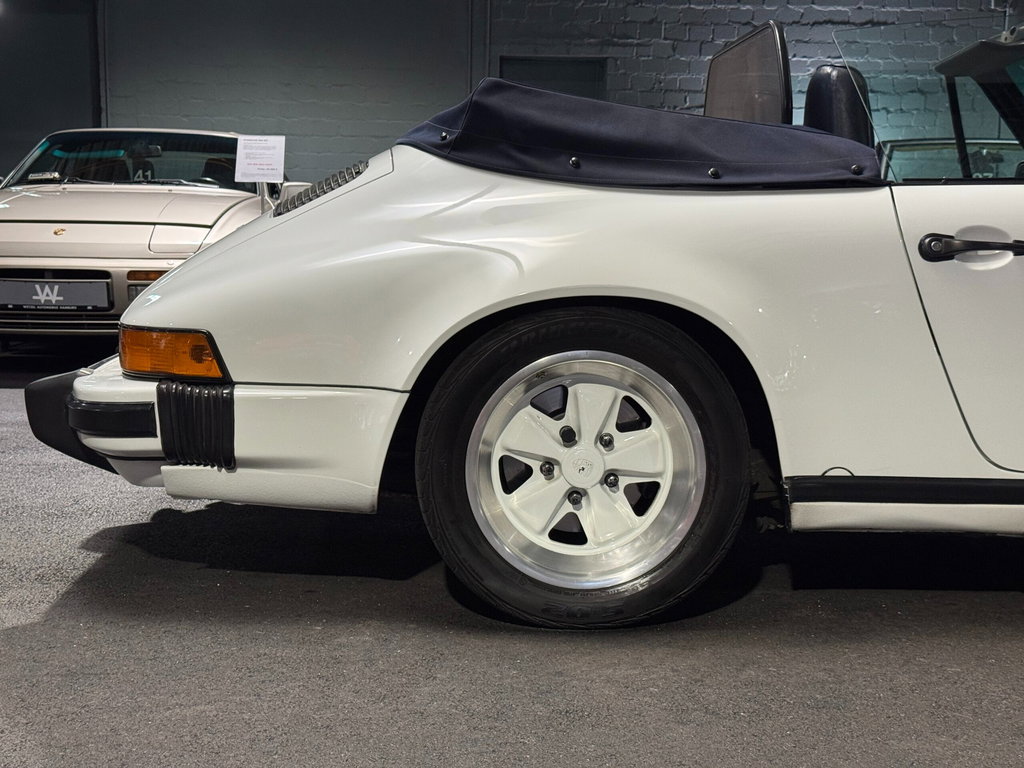 Porsche 911 Carrera 3.2