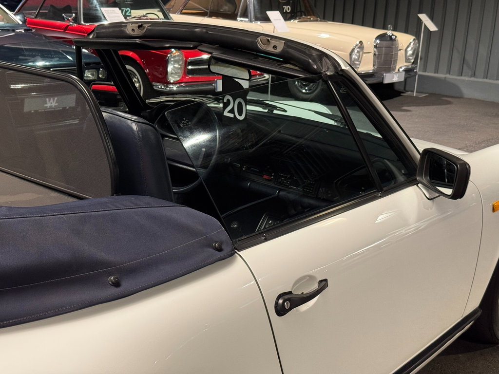 Porsche 911 Carrera 3.2