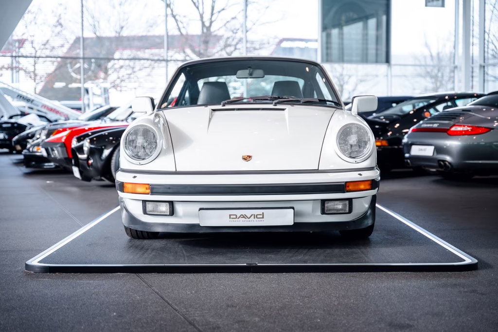 Porsche 911 Carrera 3.2