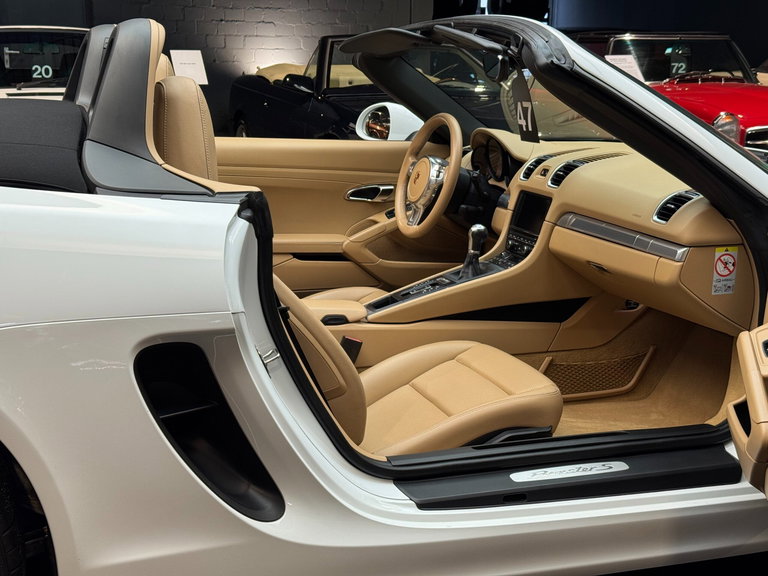 Porsche 981 Boxster S