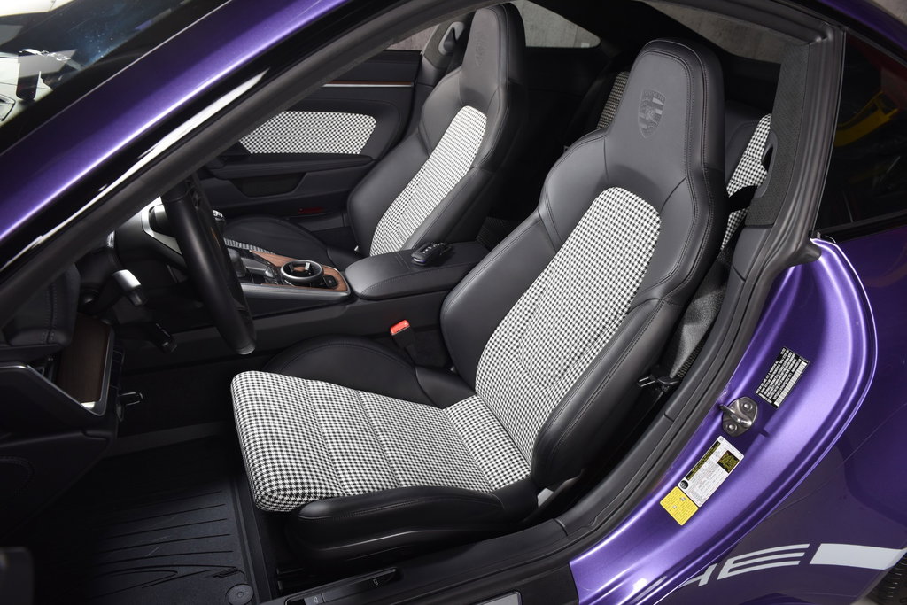 Porsche 992 Sport Classic
