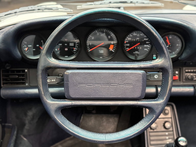 Porsche 911 Carrera 3.2