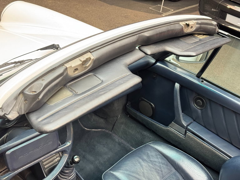 Porsche 911 Carrera 3.2