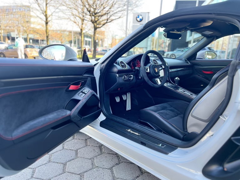 Porsche 718 Spyder