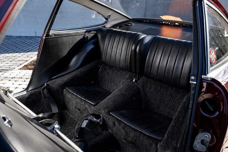 Porsche 911 S (F-Modell)