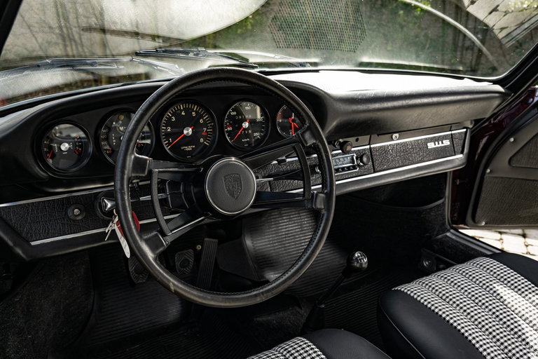 Porsche 911 S (F-Modell)