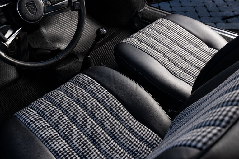 Porsche 911 S (F-Modell)