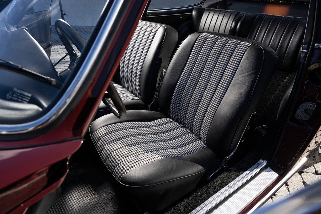 Porsche 911 S (F-Modell)