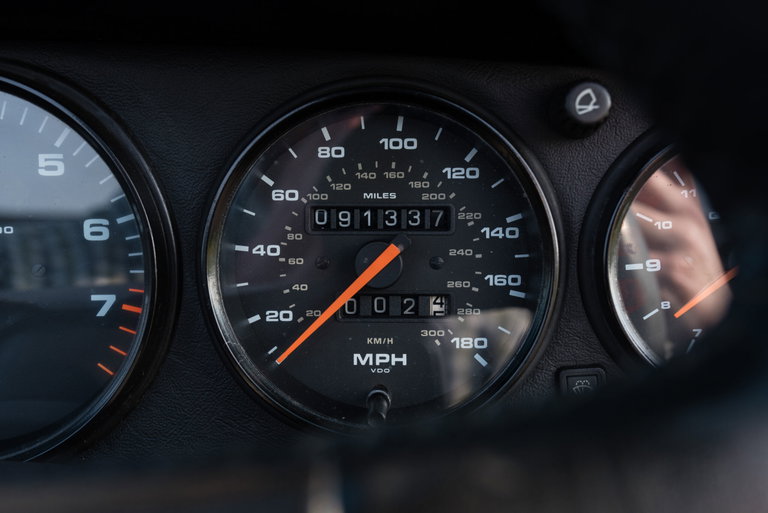 Porsche 964 Carrera 4