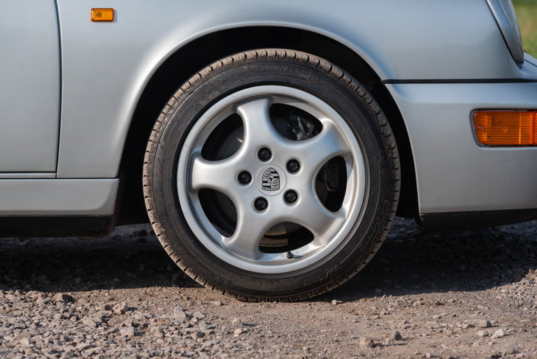 Porsche 964 Carrera 4