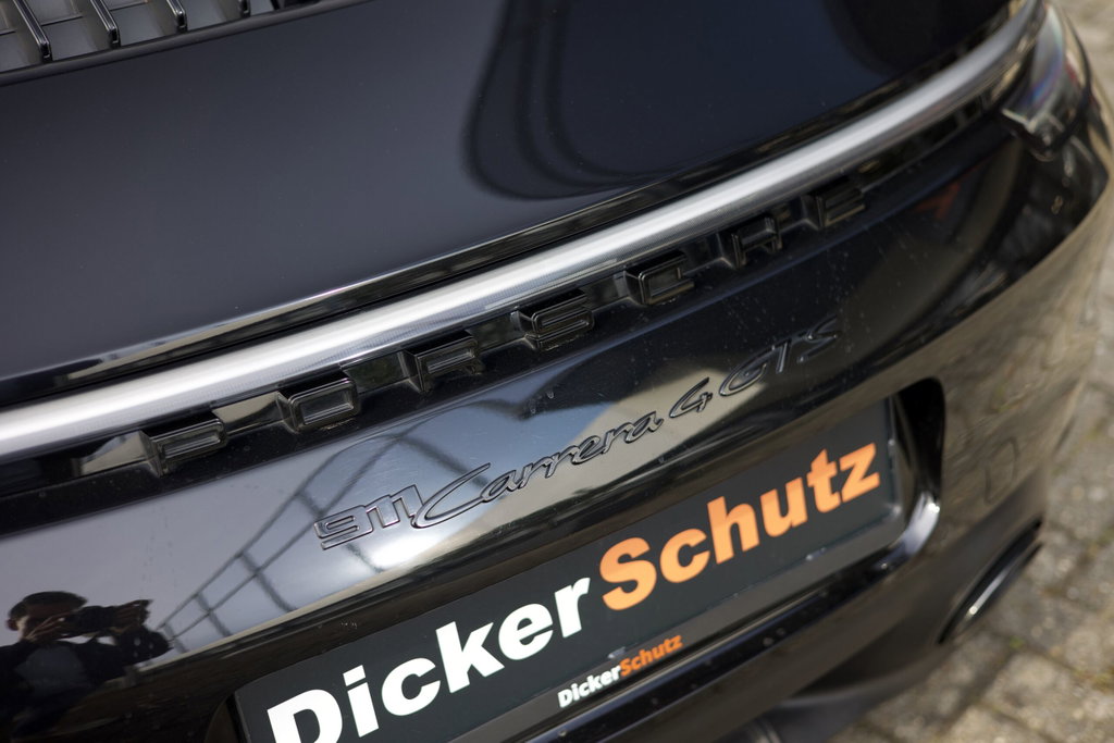 Porsche 992 Carrera 4 GTS