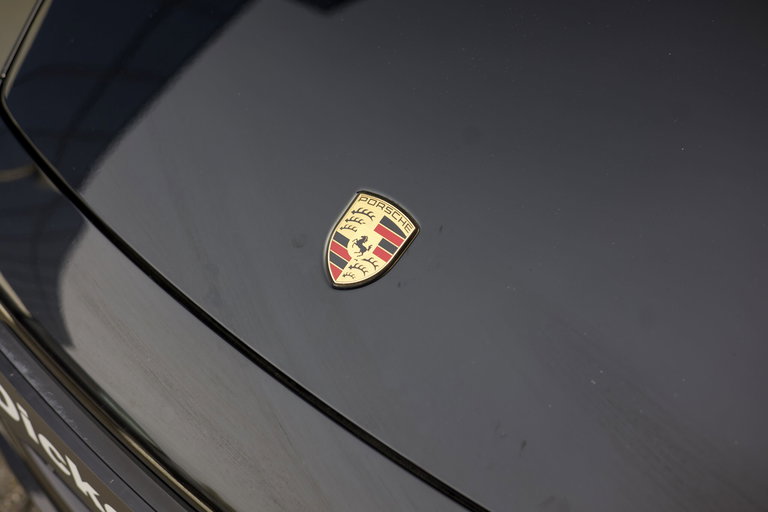 Porsche 992 Carrera 4 GTS