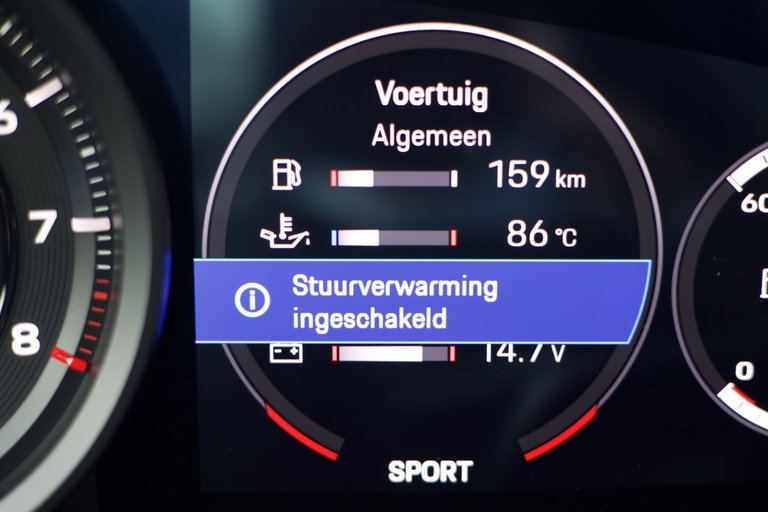 Porsche 992 Carrera 4 GTS