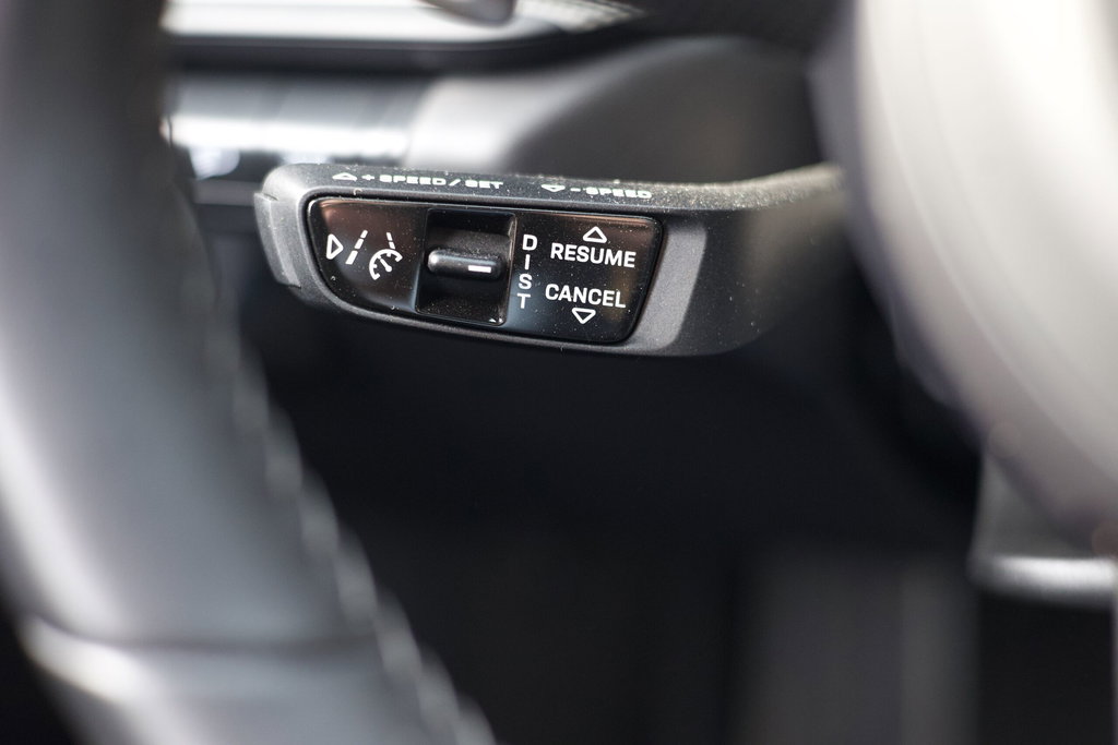 Porsche 992 Carrera 4 GTS