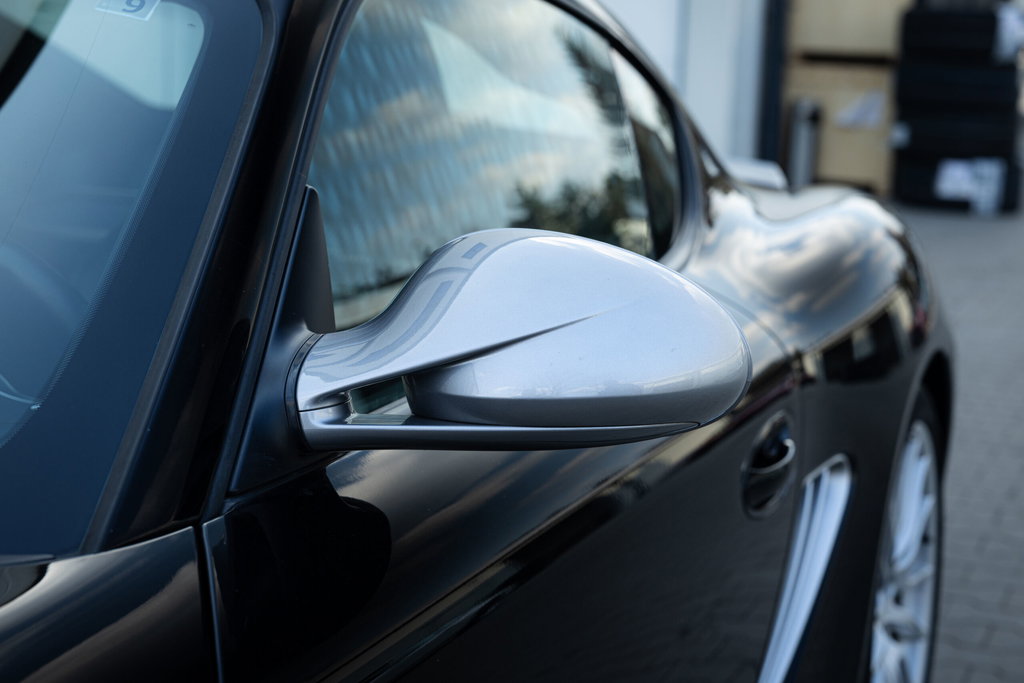 Porsche 987 Cayman R