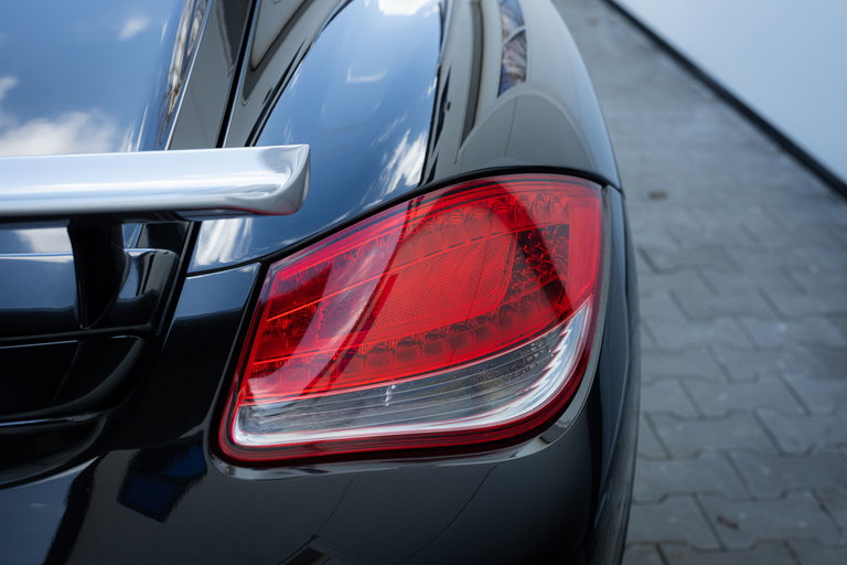 Porsche 987 Cayman R