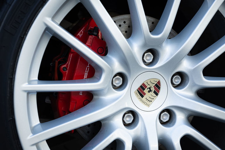 Porsche 987 Cayman R