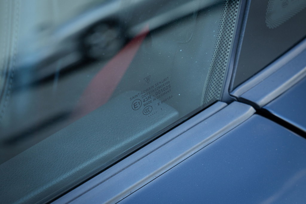 Porsche 987 Cayman R