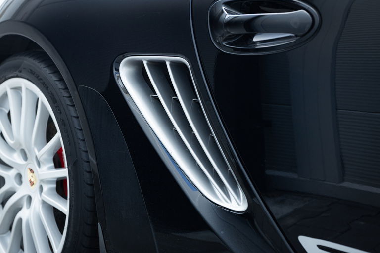 Porsche 987 Cayman R