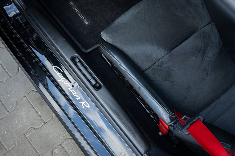 Porsche 987 Cayman R