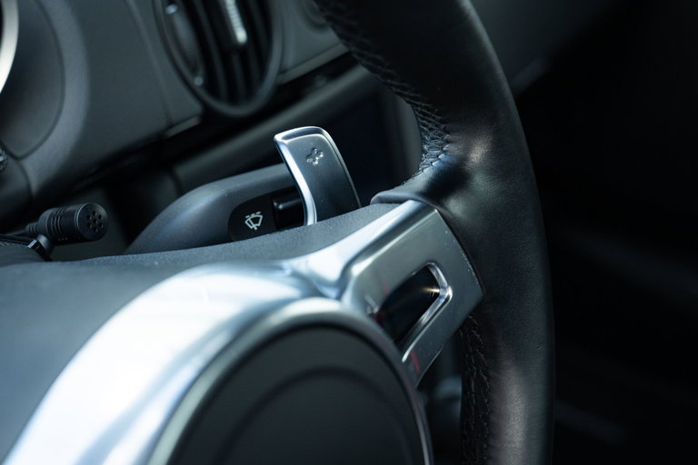 Porsche 987 Cayman R