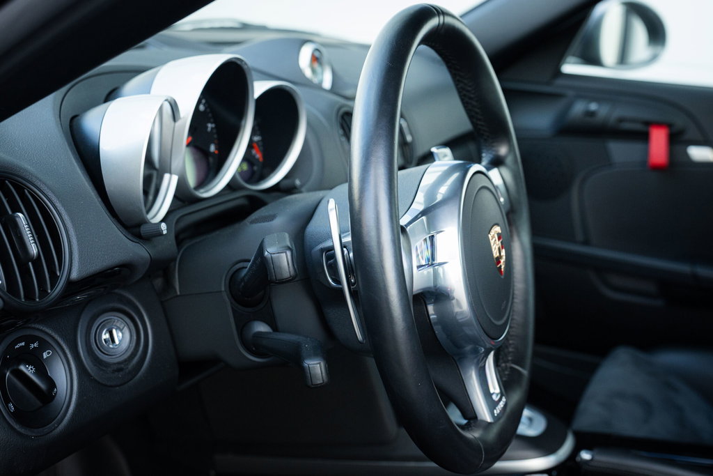 Porsche 987 Cayman R