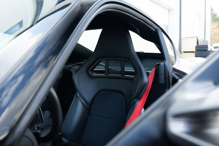 Porsche 987 Cayman R