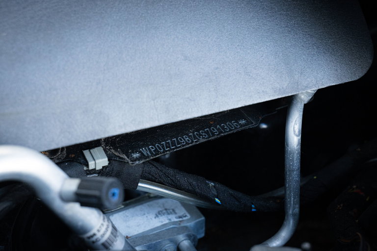 Porsche 987 Cayman R