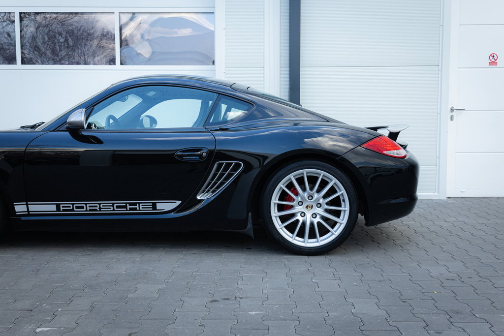 Porsche 987 Cayman R