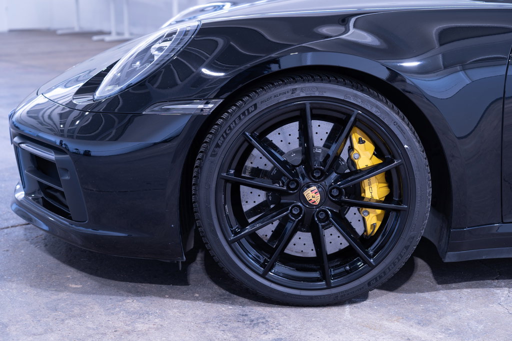 Porsche 992 Carrera 4S