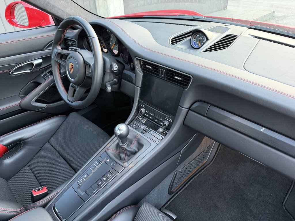 Porsche 991.2 GT3 Touring