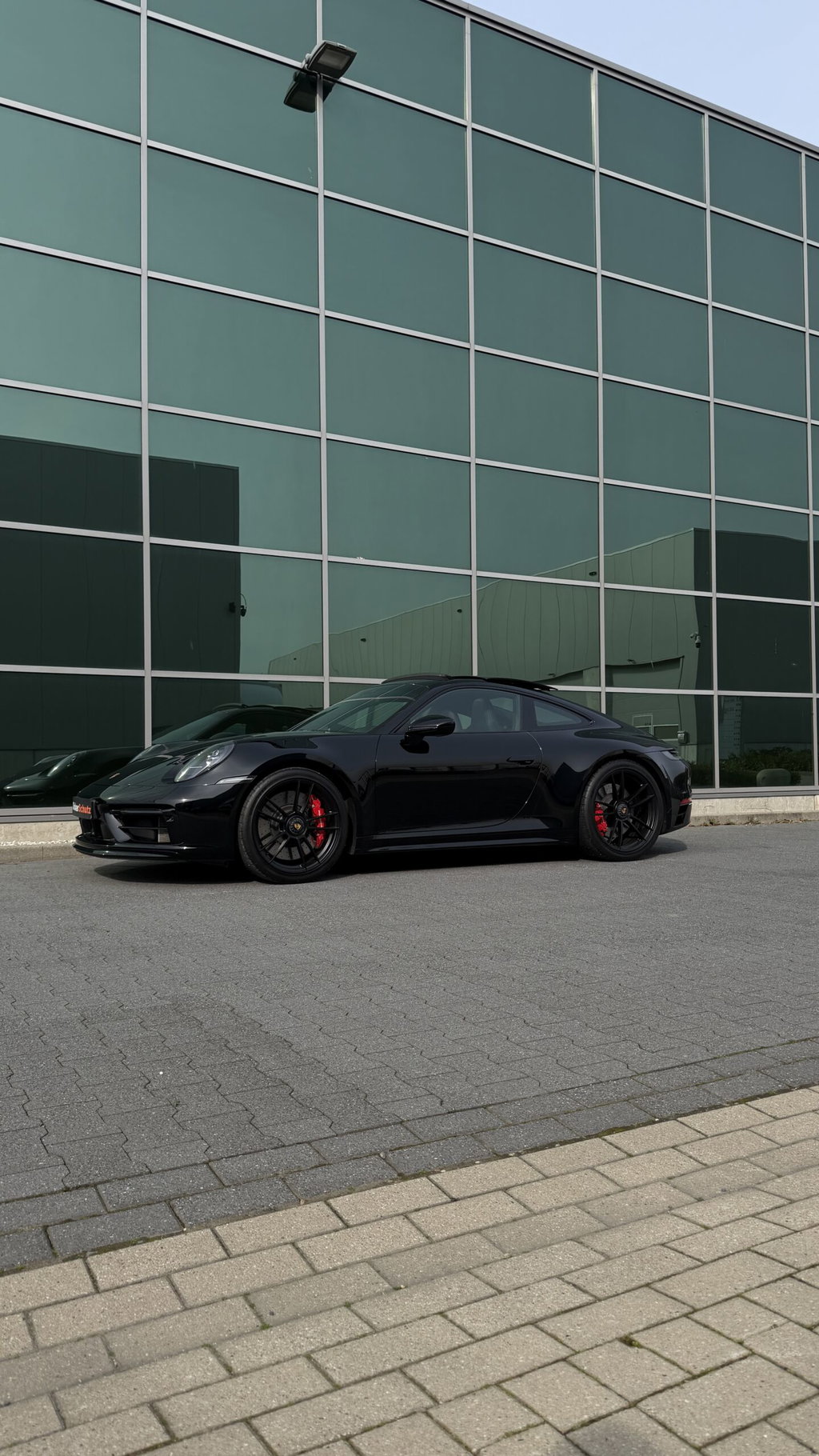 Porsche 992 Carrera 4 GTS