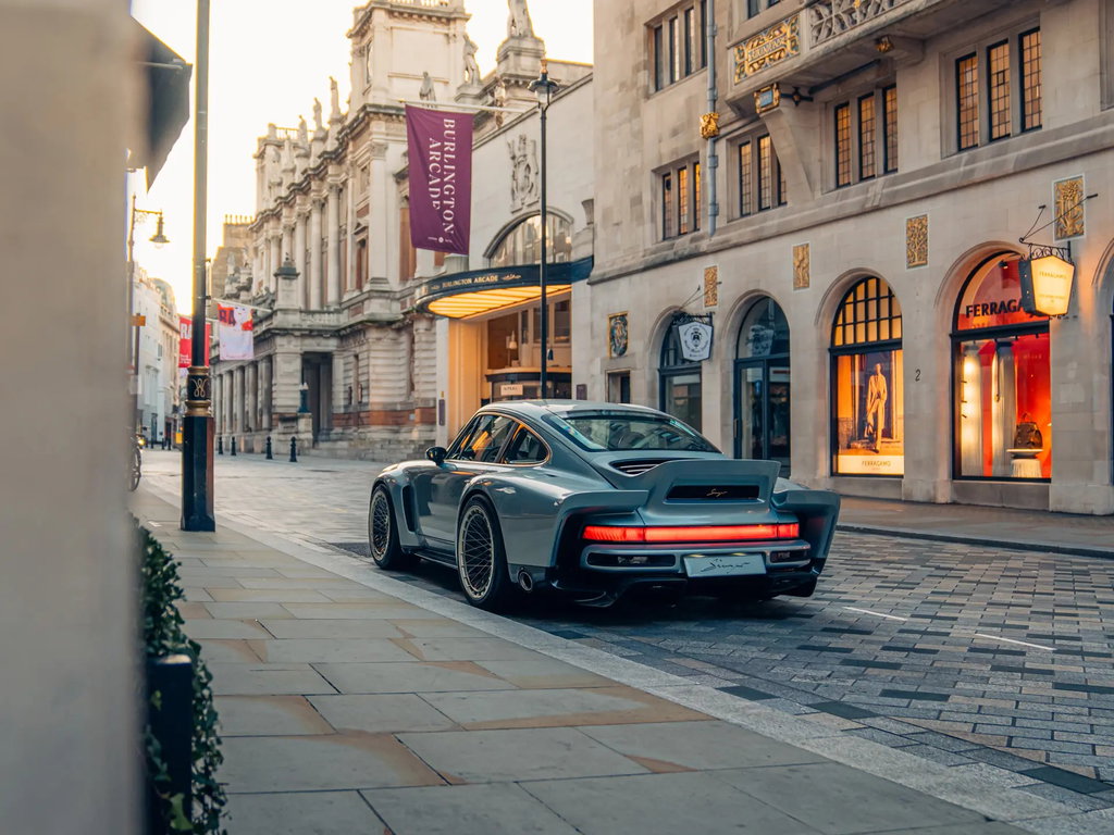 Porsche 911 Reimagined by Singer